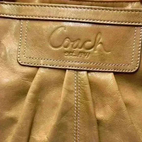 Coach Gallery F13761 Golden Tan Patent Leather Medium Shoulder Bag Turn Locks - Picture 8 of 13